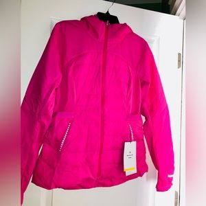 Lululemon down for it all sonic pink new down puffer jacket size 8